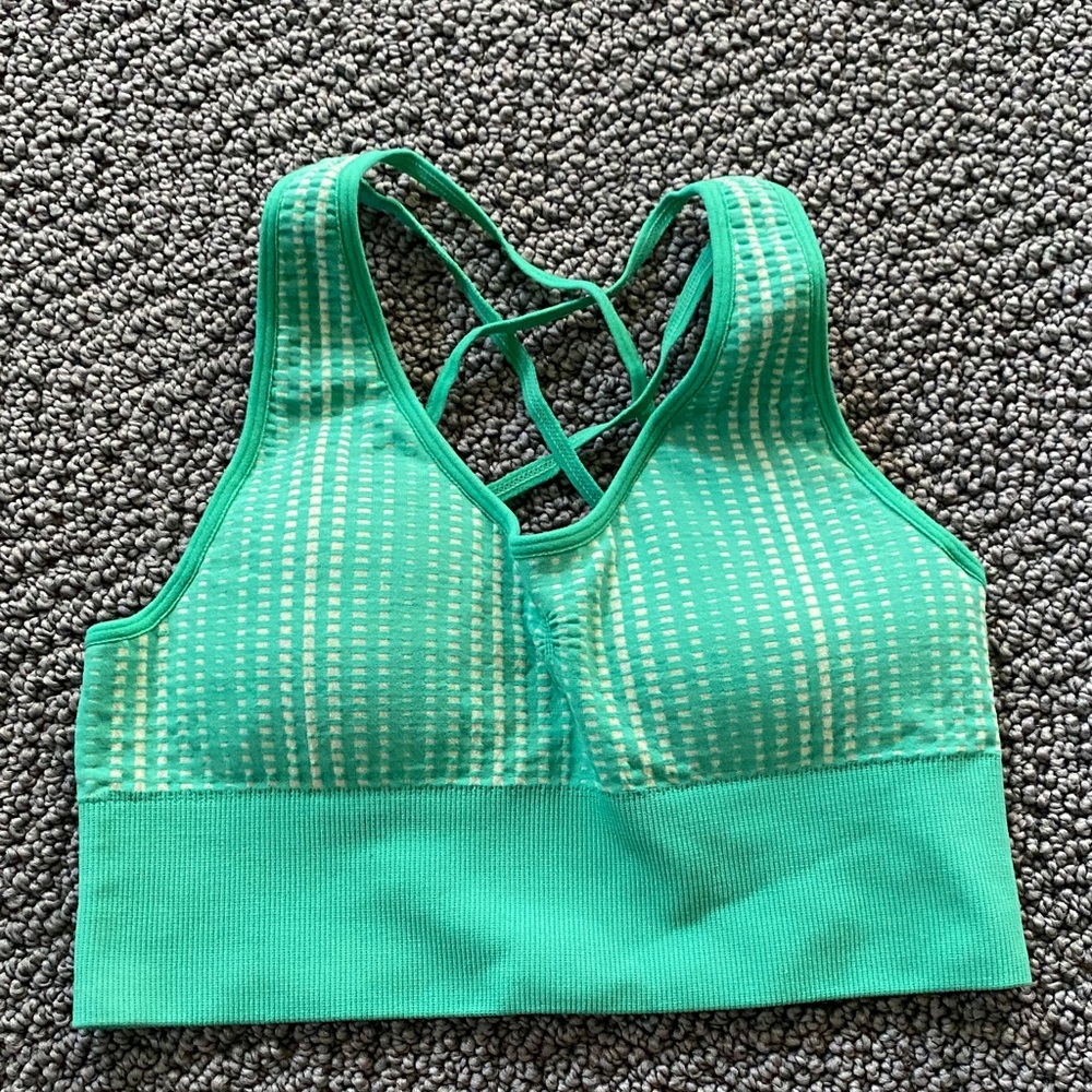 Seamless Green Strappy Sports Bra - Women Intimates